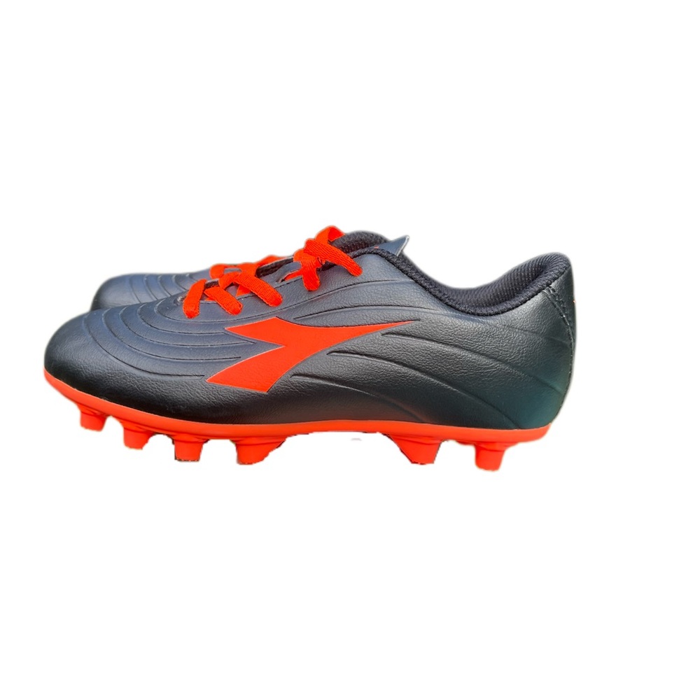 ⚽️NEW DIADORA CLEATS⚽️ - Picture 2 of 5